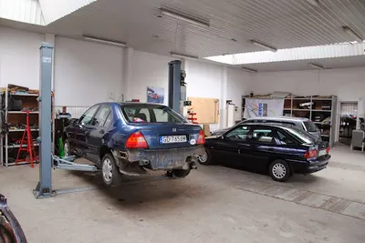 Auto Service Stanley